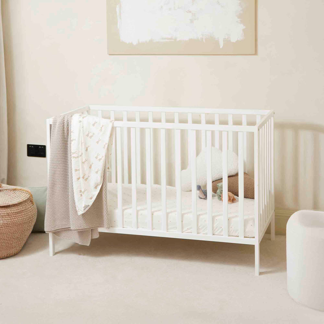 Cot Posts Hartley Classic Cot | Ickle Bubba | Affordable Nursery Cot